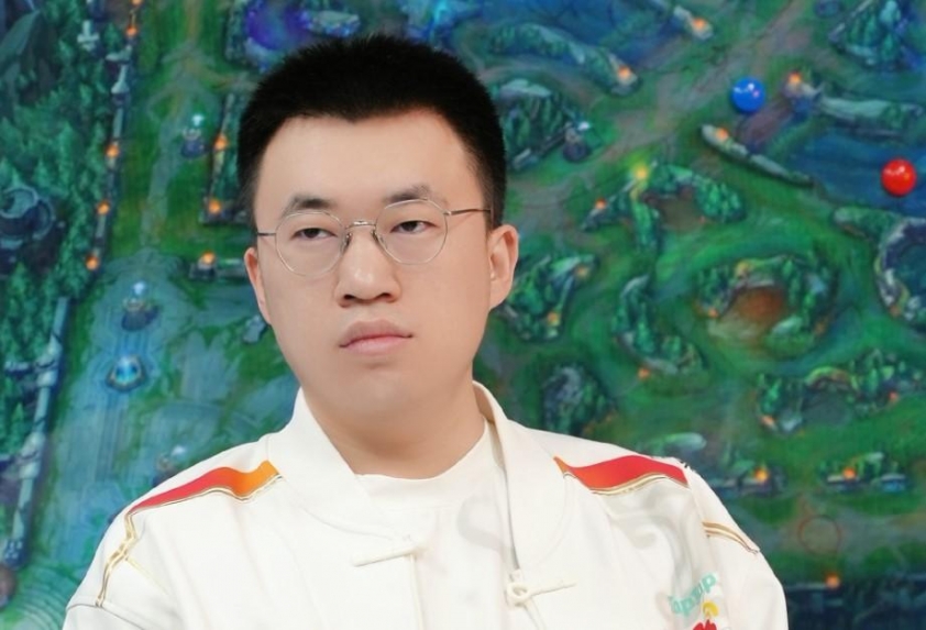 Hai đội WBG và JDG chuẩn bị bước vào trận đấu quyết định