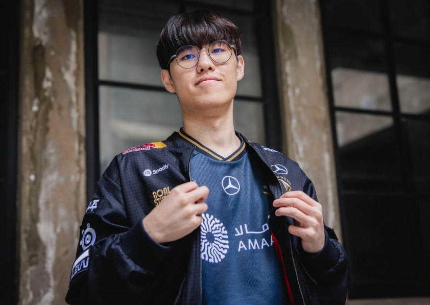 T1 thi đấu kịch tính tại CKTG 2025