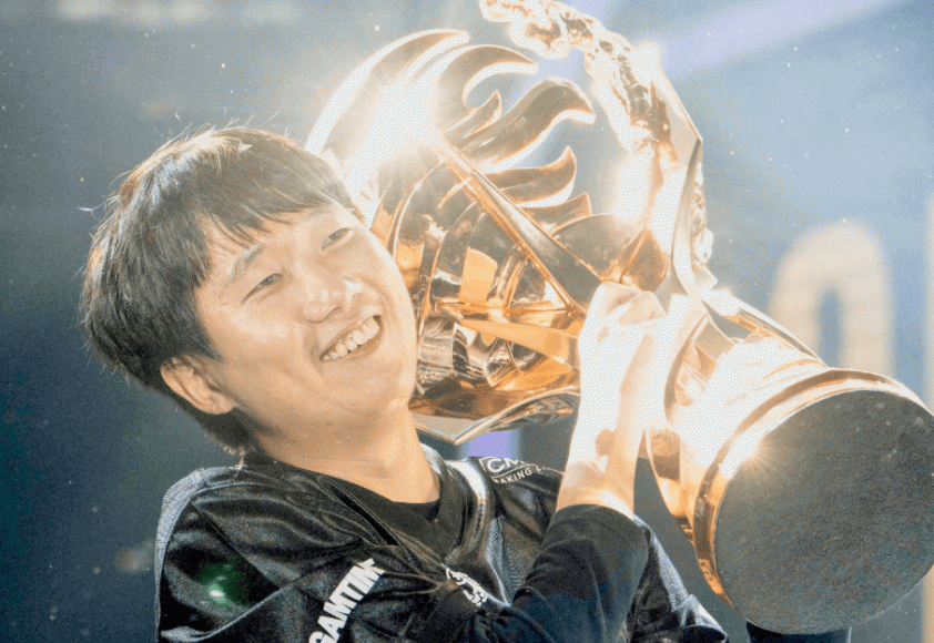 SofM, Ciel và Suga trong ban huấn luyện