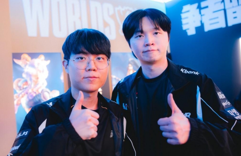 Hai đội tuyển Gen.G và KT chuẩn bị thi đấu