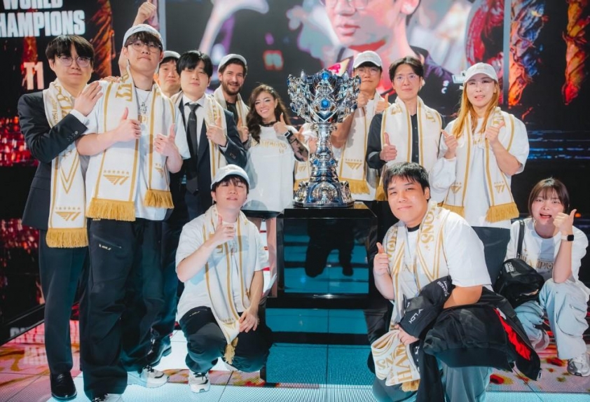 SKT đưa ra thông báo quan trọng, ngầm ám chỉ điều fan T1 nào cũng mong muốn 740969 Fan meeting đánh dấu sự tiếp tục của đội hình vô địch