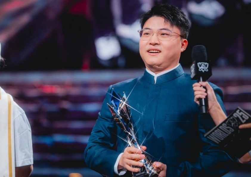 Uzi thực sự sẽ trở lại LMHT chuyên nghiệp để đối đầu Faker một lần nữa Uzi ký hợp đồng với IG