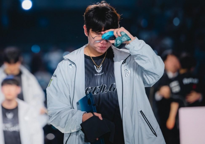 Ruler cùng Gen.G chuẩn bị cho tương lai Ruler và đội Gen.G hướng tới tương lai