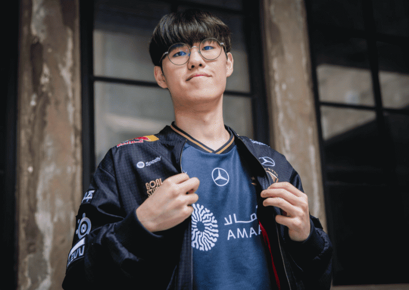 T1 Oner: 'Cuzz giống như người anh cả của tôi' Oner chia sẻ về mối quan hệ với Cuzz