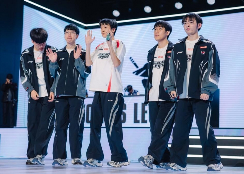 Thất bại trước T1 tại CKTG 2025, niềm hy vọng số 1 của LPL đứng trước bờ vực tan rã AL thất bại trước T1 tại CKTG 2025