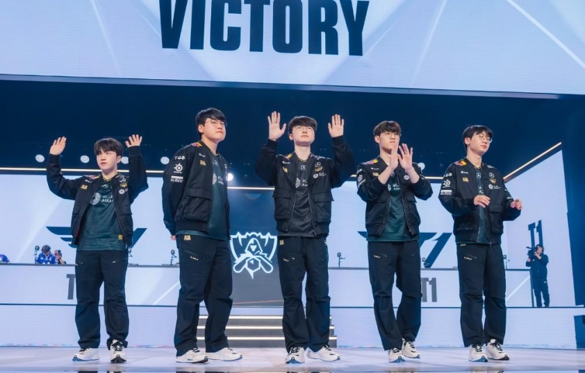 Khoảnh khắc lịch sử của Faker tại CKTG