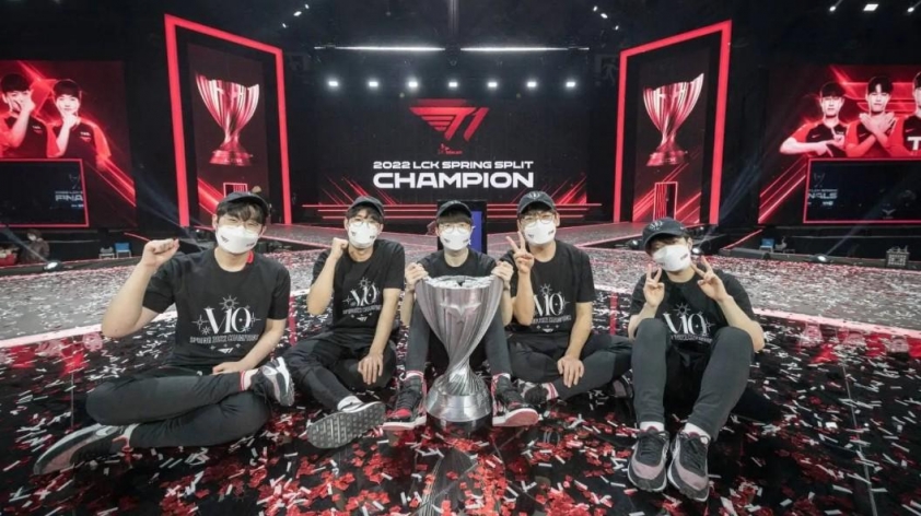 Vô địch CKTG 3 năm liên tiếp, T1 vẫn gặp khó khi tái ký hợp đồng với Gumayusi và Doran 738874 Gumayusi và Doran trong màu áo T1