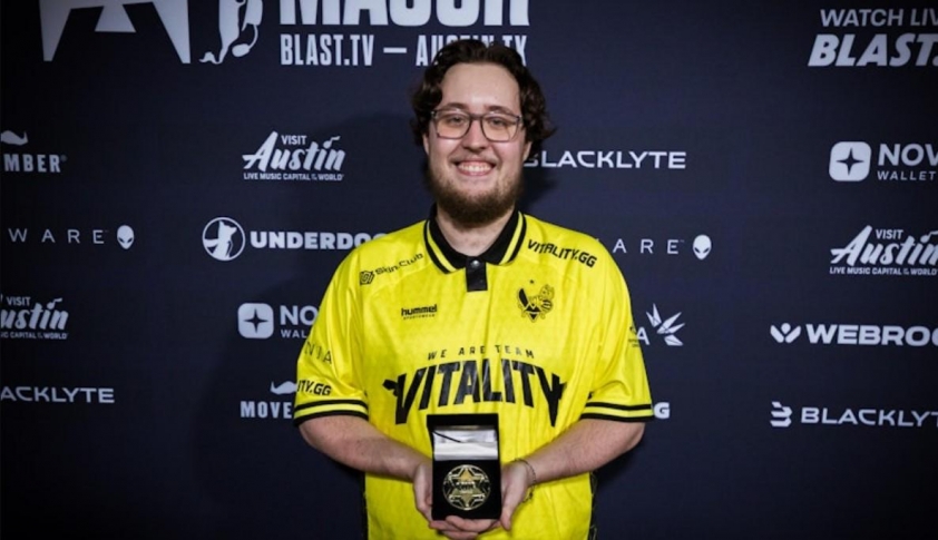 ZywOo giành chiến thắng tại Esports Awards ZywOo nhận giải thưởng