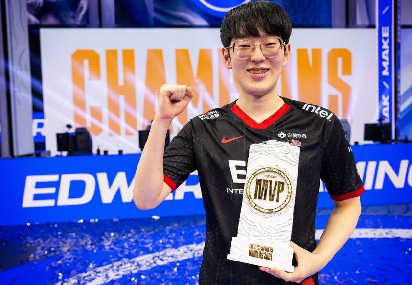 Scout phát biểu về LPL Scout phỏng vấn về quá trình thi đấu ở LPL